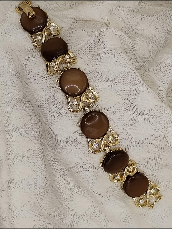 Coro Jewelry - Vintage, 1960's Coro Bracelet With Brown Lucite And Rhinestone 7 1/4 Inches Rare